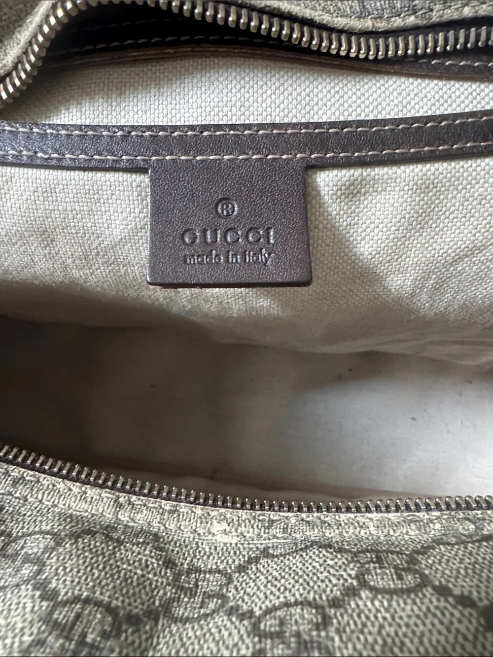 Gucci Supreme Canvas Messenger Bag